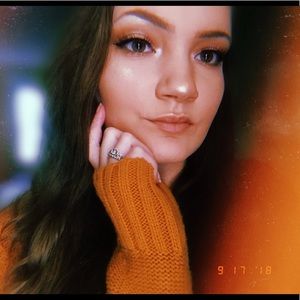 Meet your Posher, Mareea